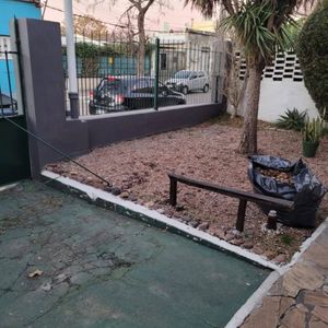 Venta 2 Casas En Un Mismo Padrón, Patio, Parrillero C/ Cochera La Blanqueada.