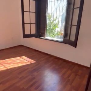 Venta Ph Casa 4 Dormitorios, Altillo, Azotea Transitable Y Cochera En Cordón Nte