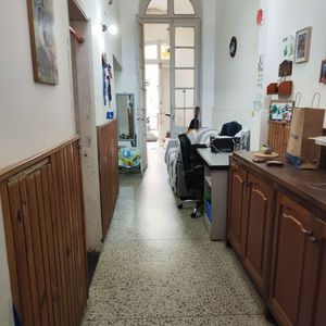 Venta Casa La Comercial 2-3 Dormitorios, Patio C/parrillero Y Azotea Transitable
