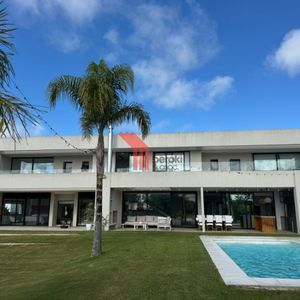 Venta Casa 4 Dormitorios VIñedos De La Tahona Fondo Al Lago Piscina Y Muelle