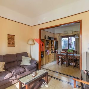 Venta Apartamento 3 Dormitorios En Cordón Balcón, Patio, Parrillero Y Azotea