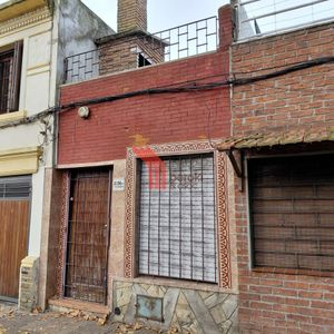 Venta Casa Ph, 1 Dormitorios, Terraza Con Parrillero, Jacinto Vera