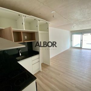 Alquiler A Estrenar Monoambiente - Patio - Parrillero - Garage - Buceo