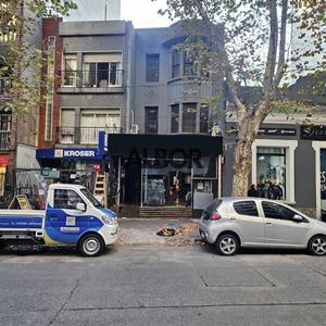 Alquiler Local Comercial Al Frente 319 M² - Pocitos
