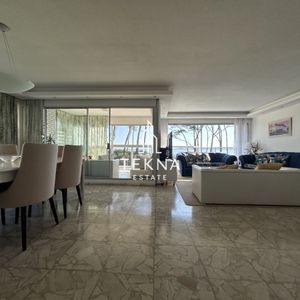 Venta De Apartamento Primera Linea En Playa Mansa, Punta Del Este