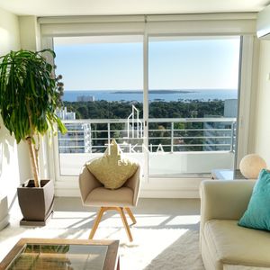 Venta De Apartamento Con Increíble Vista Al Atardecer Playa Mansa