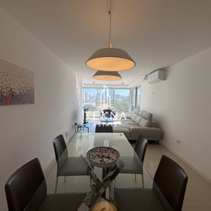 Venta De Apartamento Dos Dormitorios Y Medio En Look Brava Con Vista Al Mar