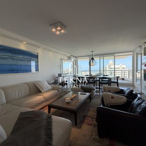 Venta De Apartamento De 3 Dormitorios En Punta Del Este