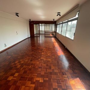 Oficina En Juan Carlos Gómez Totalmente Actualizada Se Vende Con Renta