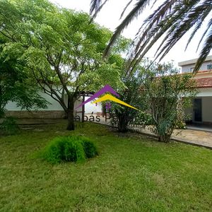 Venta Casa De 3 Dormitorios 1 Baños En Las Flores, Piriapolis, Maldonado