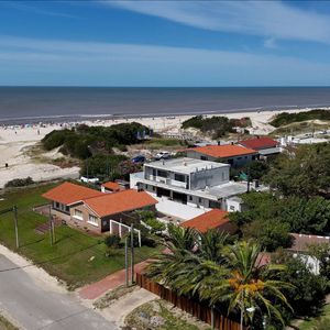 Venta De Dúplex Frente Al Mar - Parque Del Plata