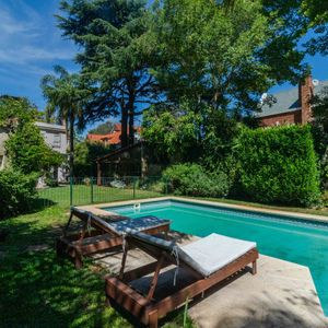 Venta De Casa única En Carrasco Sur, Donde El Espacio Y El Carácter Marcan La Diferencia