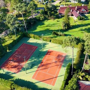 Casa En Venta Playa Mansa - Canchas De Tennis Impresionante