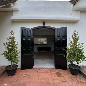 Venta  Casa El Tesoro, La Barra, 3 Suites, 5 Baños, Parrillero 20 Personas