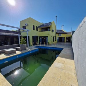 Casa De Lujo En Centro Paysandu Vendedor!!!