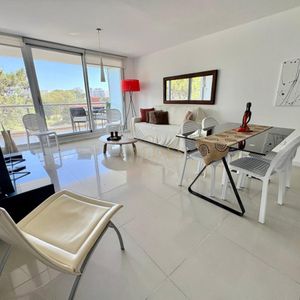 Alquiler Anual - Edificio Be Punta - 2 Dorm
