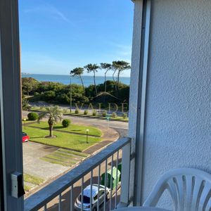 Apartamento De 3 Dormitorios En Alquiler Anual E Invernal - Playa Mansa