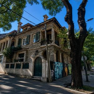 Casa En Venta C/ Cochera En Pocitos