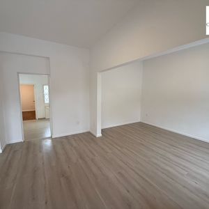 Casa En Venta C/ Cochera En Unión