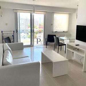 Apartamento Disponible En Alquiler Anual!!