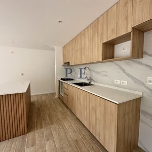 Casa En Jardines De Córdoba, Punta Del Este. 3 Dormitorios, Terreno De 650 M²