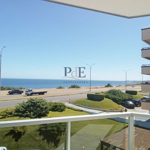 Apartamento En Venta De 3 Dormitorios En Punta Del Este