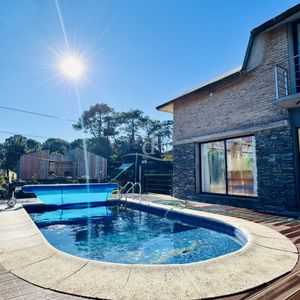Manantiales | Residencia Moderna A Pasos De Bikini Con Piscina Climatizada Y Barbacoa