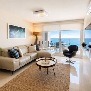 Moderno Apartamento De 3 Dormitorios Con Parrillero Propio Y Dependencia