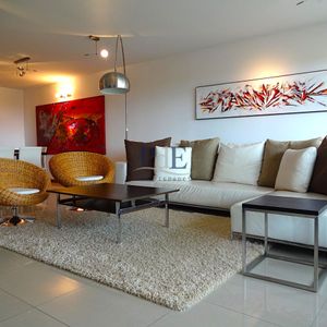 Apartamento En Primera Línea En Parada 28 De La Brava