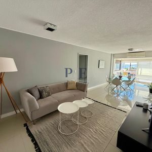 Apartamento Reciclado Frente Al Mar En Playa Brava - Punta Del Este
