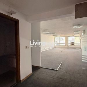 Alquiler Oficina Versátil De 161 M² En Edificio Plaza Mayor
