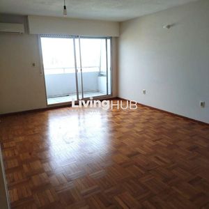 Alquiler Apartamento 2 Dormitorios En Prado Con Cochera
