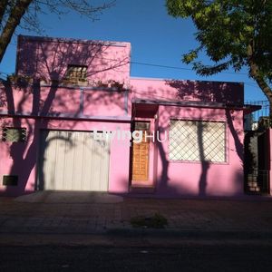 Venta Casa, 3 Dormitorios, En Barrio Pueblo Nuevo, Colonia