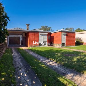 Venta Casa 2 Dormitorios + Apartamento, Parque Del Plata. Canelones.
