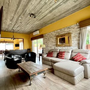 Venta Casa Amueblada, 3 Dormitorios, Barbacoa Y Fondo, Playa Grande, Piriápolis
