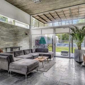 Venta Casa 6 Dormitorios Moderna En San Rafael, Playa Brava