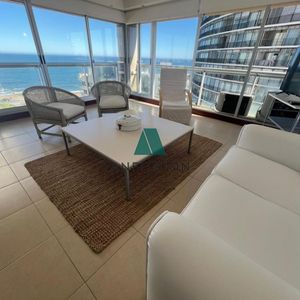 Venta Apartamento 2 Dormitorios Y 2 Baños En Península Con Garage