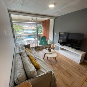 Venta Apartamento 2 Dormitorios En Playa Mansa Con Cochera