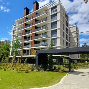 Estupendo Apartamento De 2 Dormitorios Con Divinas Vistas Parrilla Exclusiva