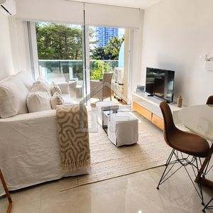 Apartamento De 1 Dormitorio En Venta, Con Vista A Agradable Entorno