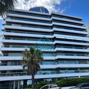 Edificio Puerto Punta -exclusivo Apartamento 4 Dormitorios + Servicio Completo