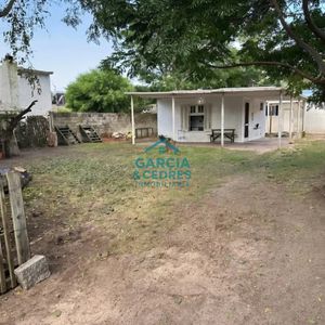 Oportunidad De Inversión! Pinares Parada 27, Terreno De 600m2, Dos Casas A Reciclar 137 Construidos