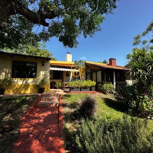 2 Casas En Venta En Piriápolis Con 2 Dormitorios C/una A 8 Cuadras De La Playa