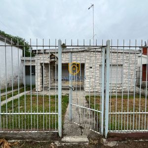 Casa En Venta En La Paz Con 3 Dormitorios A Pocas Cuadras De La Plaza