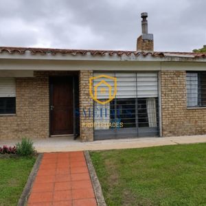 Casa En Venta En San José De Carrasco, Con 3 Propiedades Y 1123m2 Terreno