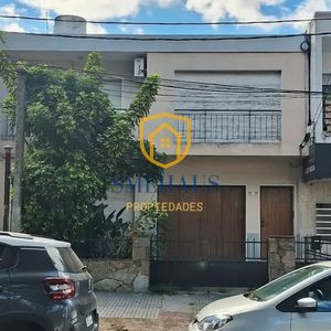Casa En Alquiler C/ Cochera En Buceo