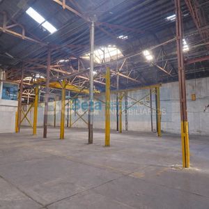 Venta Galpon- Local Comercial,  Zona Aguada