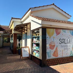Venta De Galería  Comercial En Centro De Carrasco