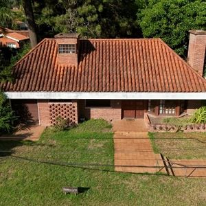 Venta Casa Punta Del Este 4 Dormitorios Jardín