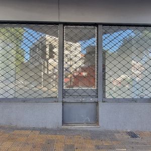 Alquiler De Local Comercial En El Centro Excelente Ubicacion En Esquina!